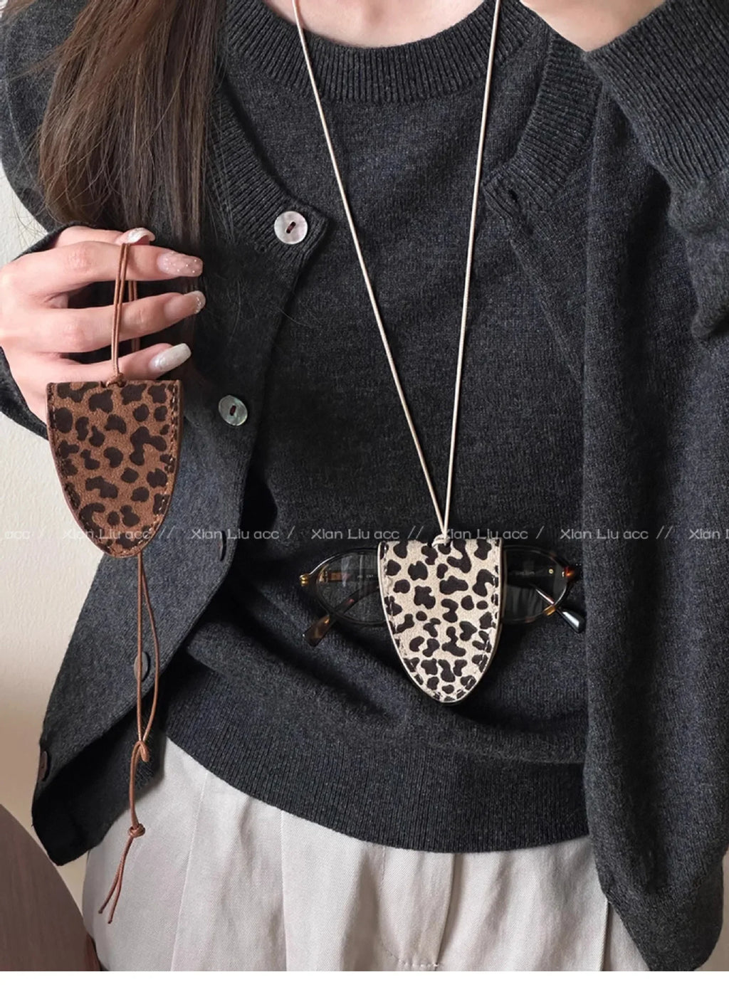 Leopard Print Eyeglasses Storage Bag Durable Hanging Neck Clip Easy Access Protection Simple Pendant Design