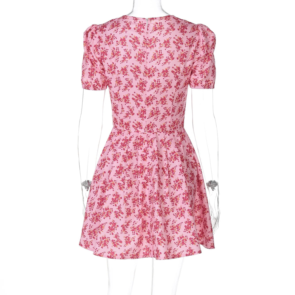 Hugcitar 2026 Floral Print V Neck Short Sleeve Lace Up Zip Up Sexy Slim Pleated Mini Dress Summer Elegant Outfits Party Vacation