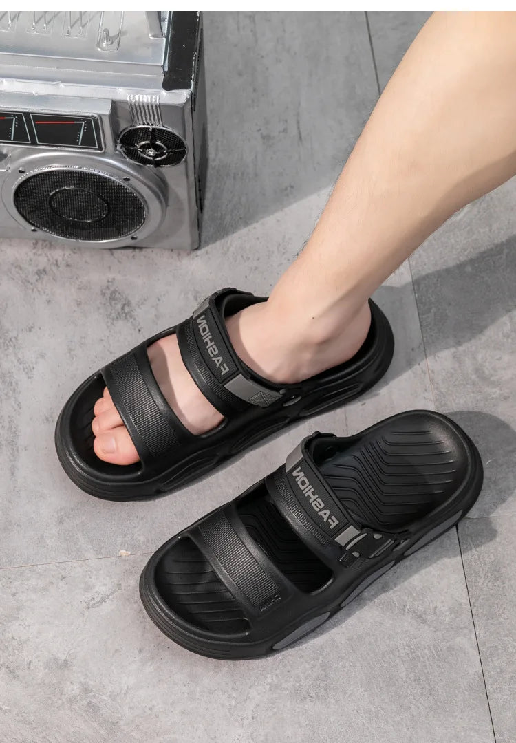 New lightweight and soft cloud like men's sandals and slippers for summer outings, durable and thick soled, anti slip