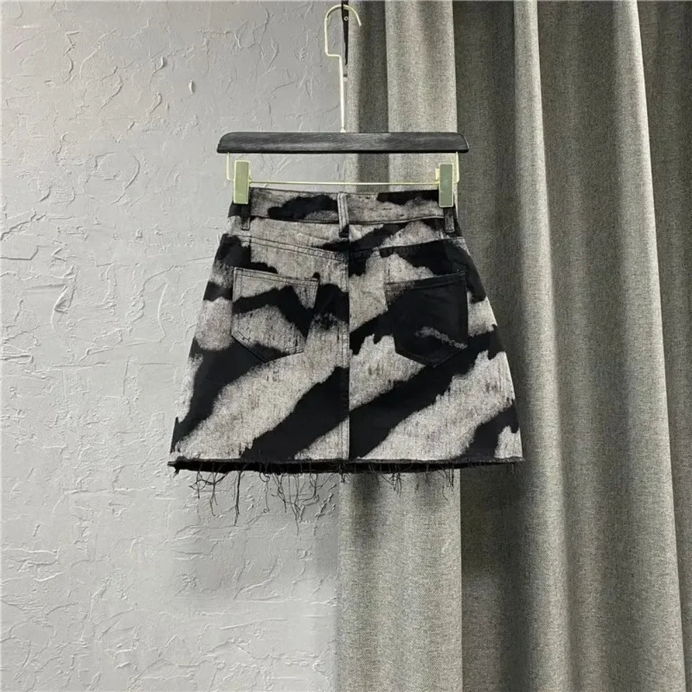 DAILOU Spring and Summer New Korean Spicy Girl Irregular Tie Dyeing High Waist Straight A-line Hairy Denim Wrapped Hip Shorts