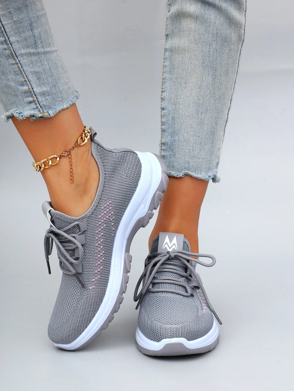 Spring and Autumn New Women's Casual Lace-Up Sneakers, Comfortable, Breathable, Lightweight and Wear-Resistant Sports and Casual Shoes