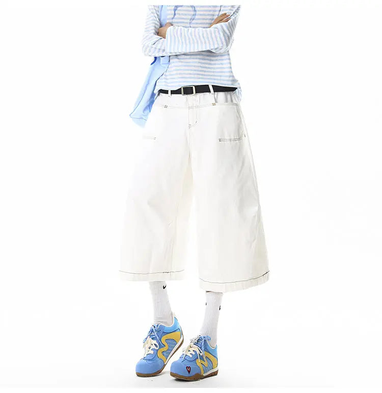 White denim pants men capri pants fashion trendy summer denim fabric visible stitching design, streetwear outdoor sports pants