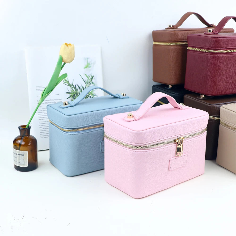 Customized Name PU Leather Cosmetic Bag with Zoned Storage and Large Capacity Toiletry Bag for Autumn and Winter New Products