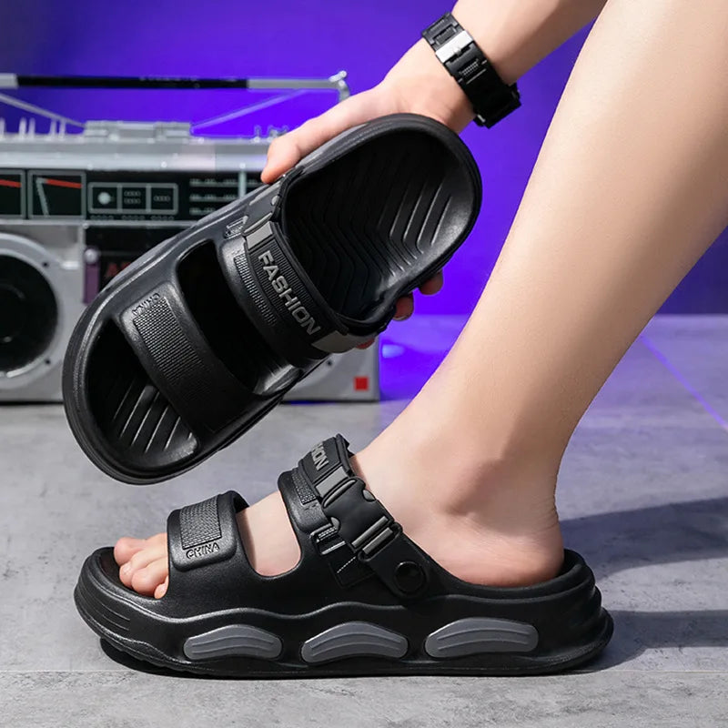 New lightweight and soft cloud like men's sandals and slippers for summer outings, durable and thick soled, anti slip