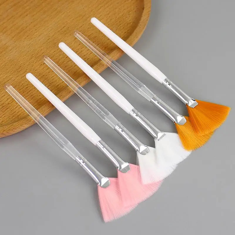 Fan-Shaped Makeup Brush Facial Mask Brush Soft Applicator Brushes Facial Beauty Tool DIY Tool