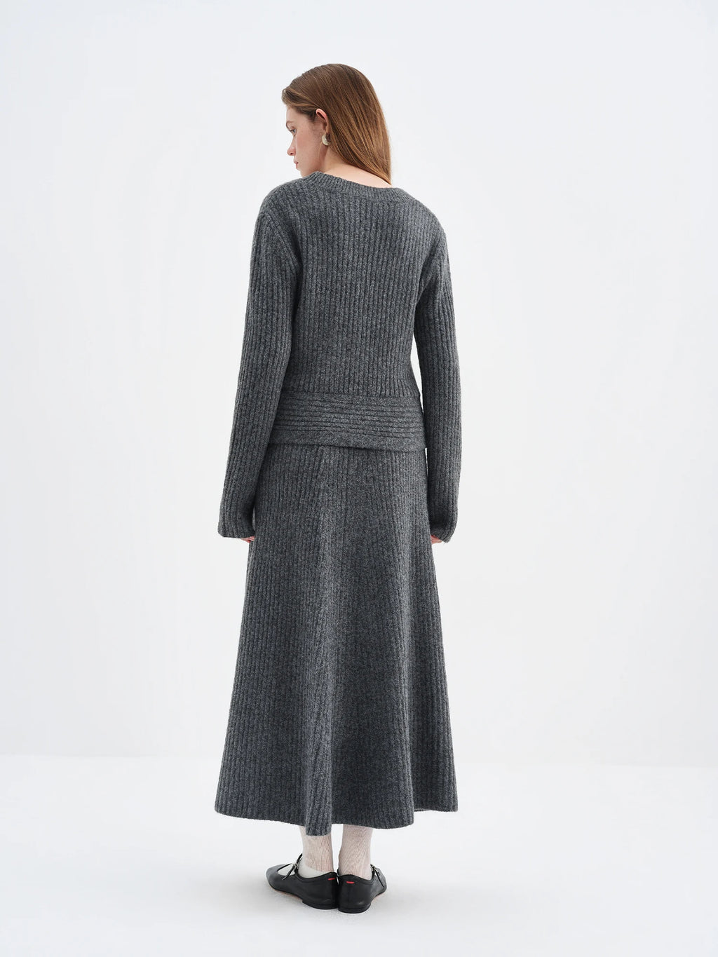FSLE Fall 2025 Winter New Arrival Elegant Knitwear Twisted Knit Sweater and Skirt Two-Piece Outfit Sweater and Long Skirts Sets
