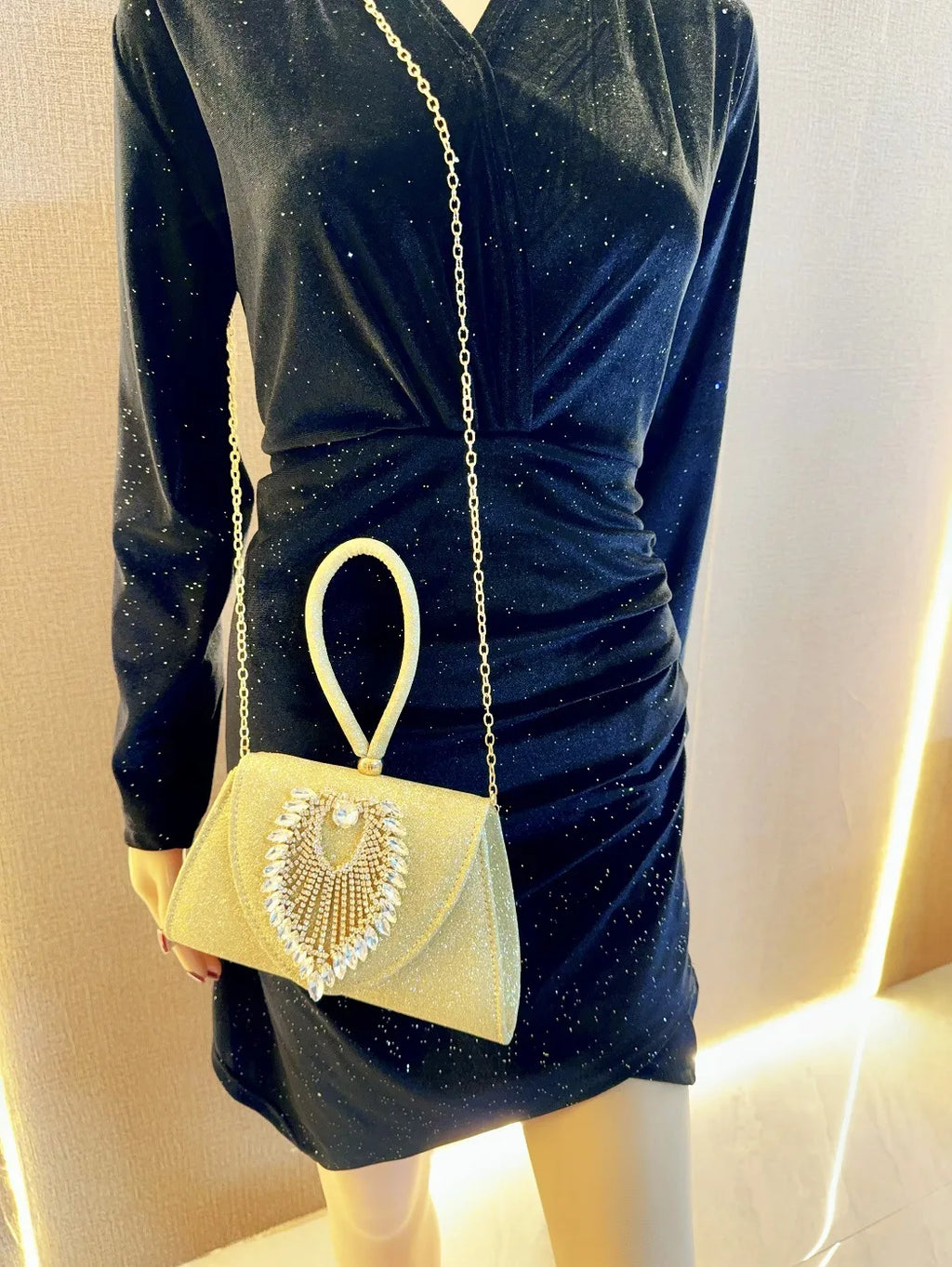 2025 Women Beaded Clutch Purses Vintage Rhinestone Evening Bag Glitter Sik Clutch Purse Ladies Dinner Flormal Crossbody Bag