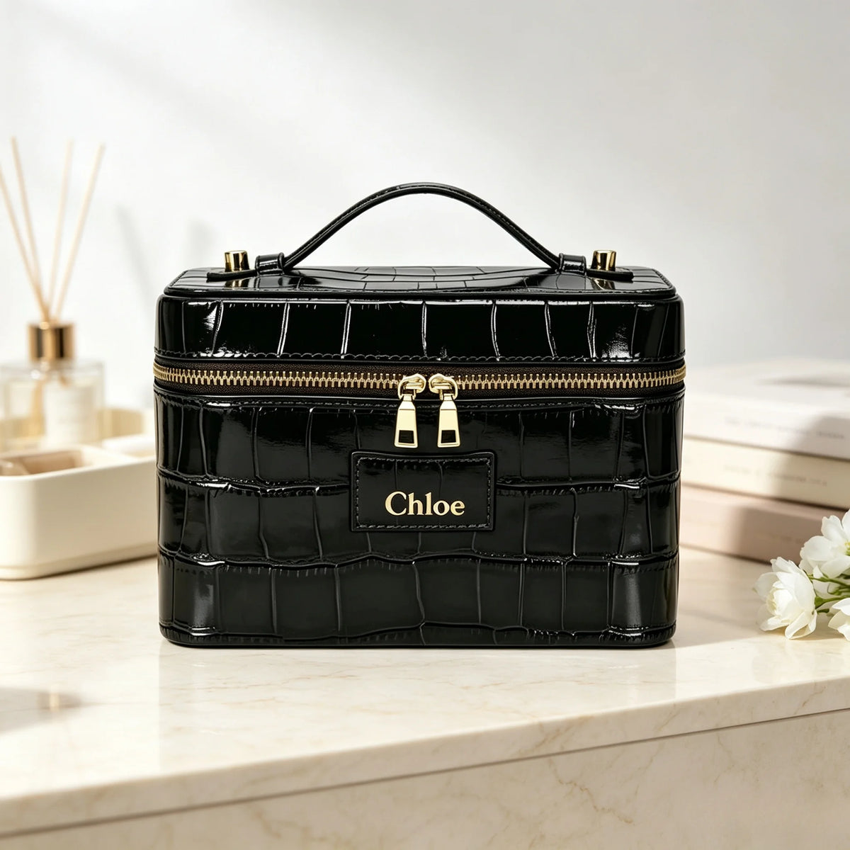 Customized Name PU Leather Cosmetic Bag with Zoned Storage and Large Capacity Travel Toiletry Bag for Autumn Winter New Arrivals