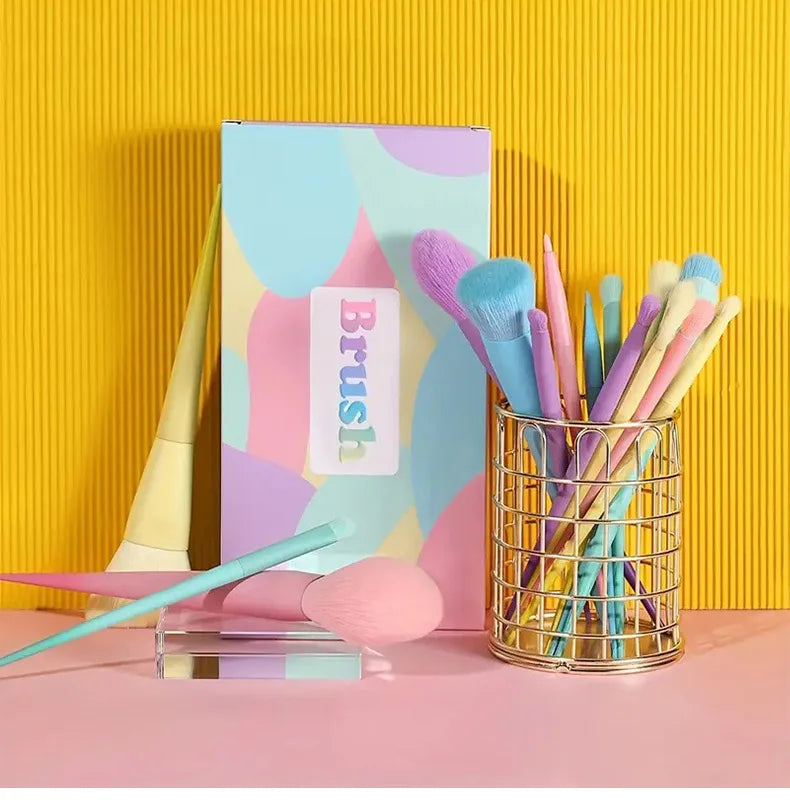 17pcs Makeup Brushes Set: Eyeshadow Brush, Foundation Brush, Highlight Blush Concealer Powder Brush Cosmetic Tools High Quality