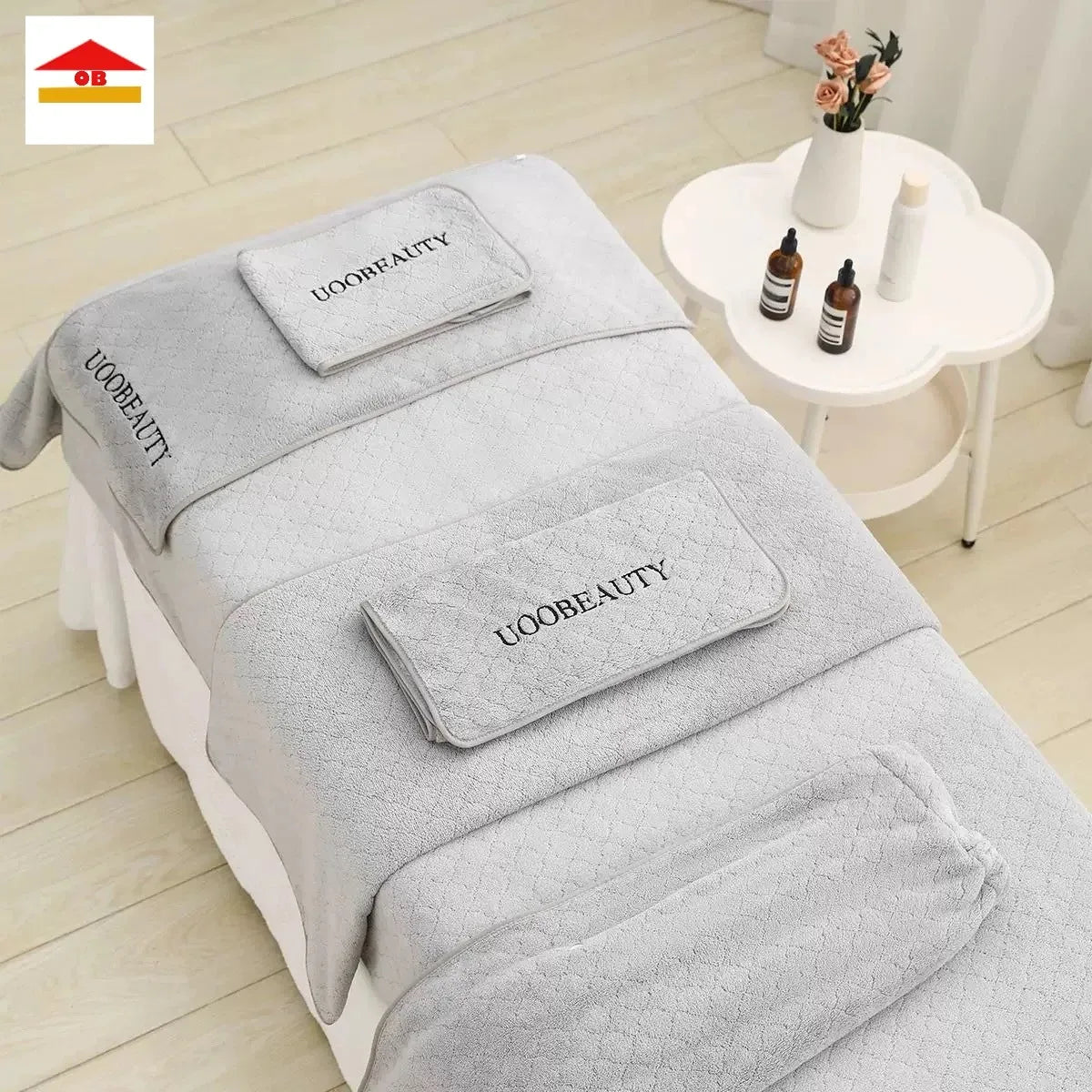 Customized Logo Beauty Salon Specific Towel Coral Fleece Bath Skirts Perforated Bedding Large Bath Towels Clinics Nails Esthetic