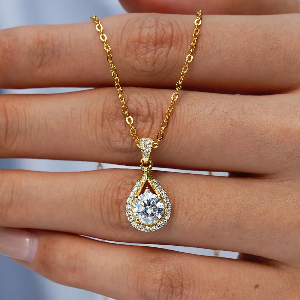 Luxury 100% Real 18k Gold Drop Pipa Pendant Women's Clavicle Chain Moissanite Necklace