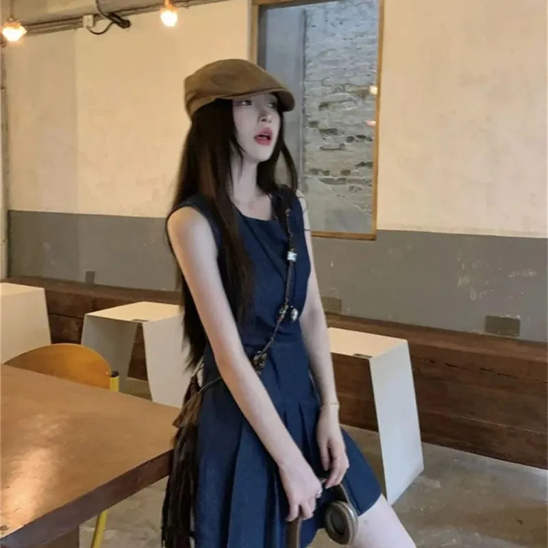Retro Literary Round Neck Denim Vest Skirt For Women Summer New Loose Slimming Pleated A-line Skirt