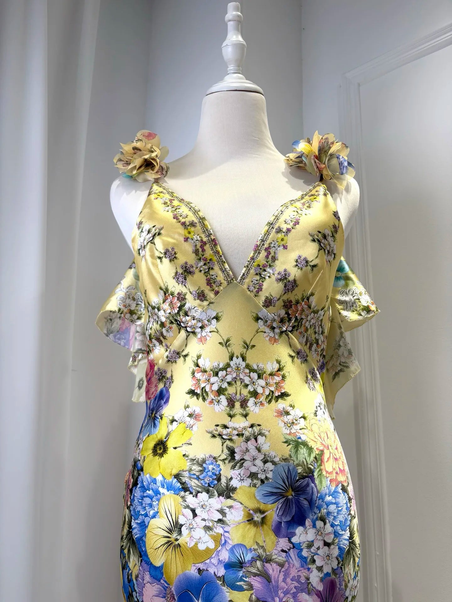 100% Silk Women Floral Print Sling Robe V-Neck Sleeveless High Waist Elegant Slim Yellow Maxi Dress