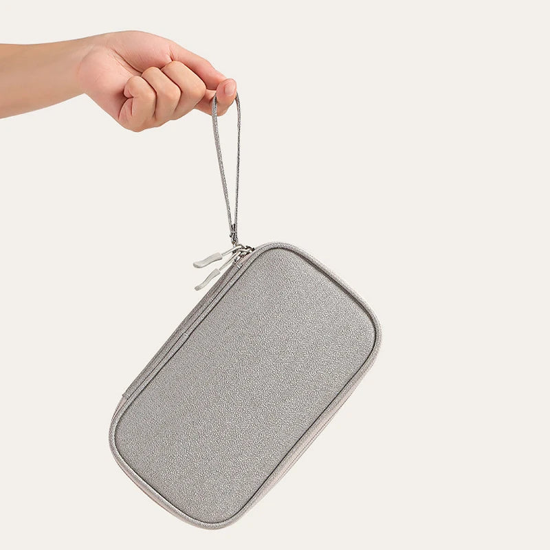 USB Charger Travel Organizer Bag – Mesh-Lined Portable Case for Cables, Adapters & Power Banks, Keeps Tech Gear Tidy