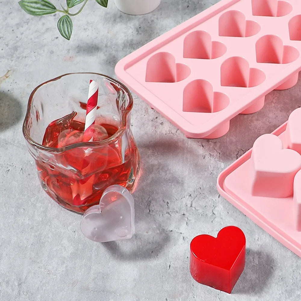 New 3D Love Heart Ice Tray Silicone Pink Blue Red Ice Cube Mold 10 Compartment Easy Release Cupcake Mold Kitchen Gadgets