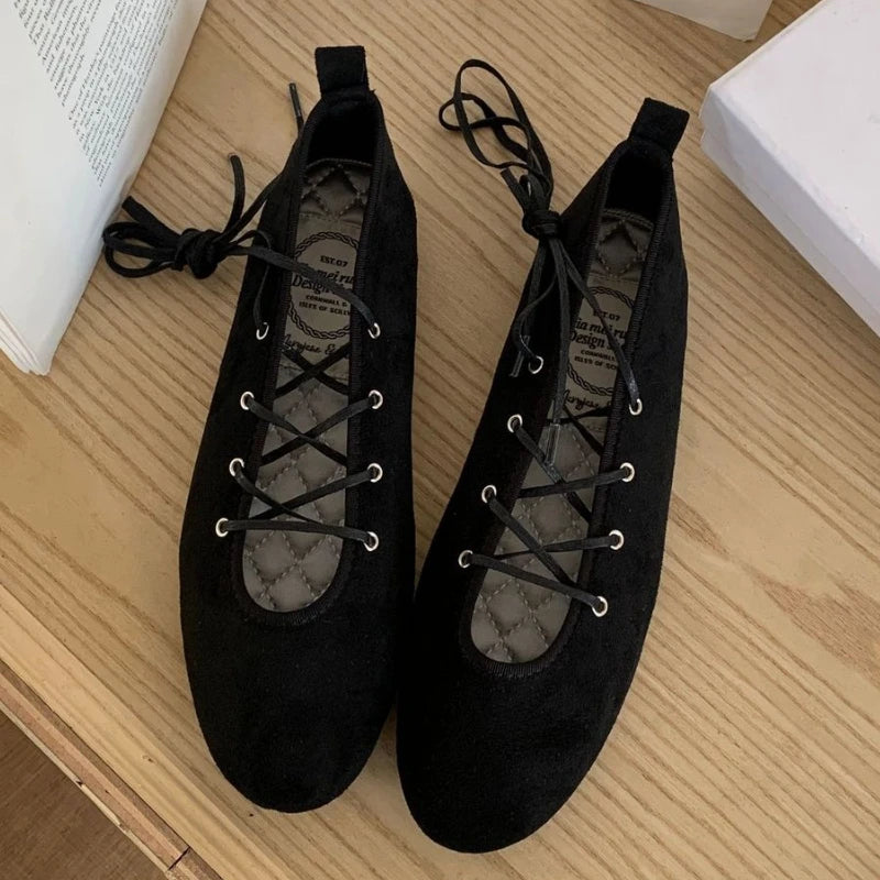 Fashion Cross Lace Up Ballet Flats Women Comfort Round Toe Soft Sole Designer Autumn Flats Elegant Party Dress Shoes for Ladies