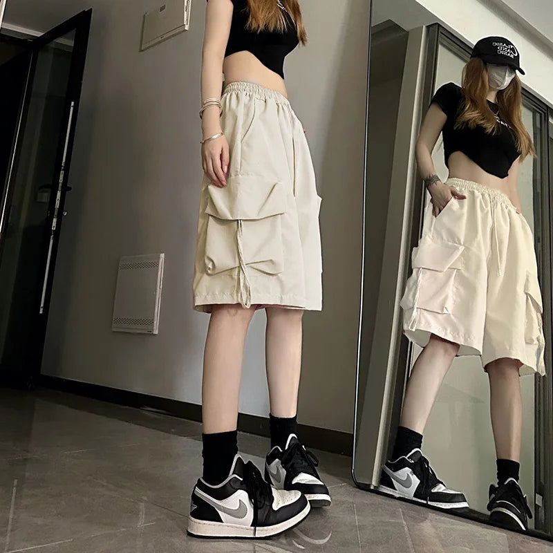 Women Casual Cargo Shorts High Waisted Loose Wide Leg Shorts Large Pockets Fashion Street Hip-hop Breathable Thin Summer Shorts