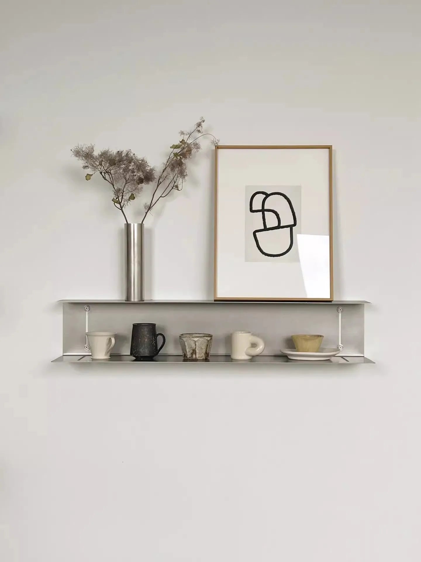 Modern Light Luxury Style Bar Coffee Shop Minimalist Art Pendant Wall-Mounted Decoration Stainless Steel Storage Rack Customized