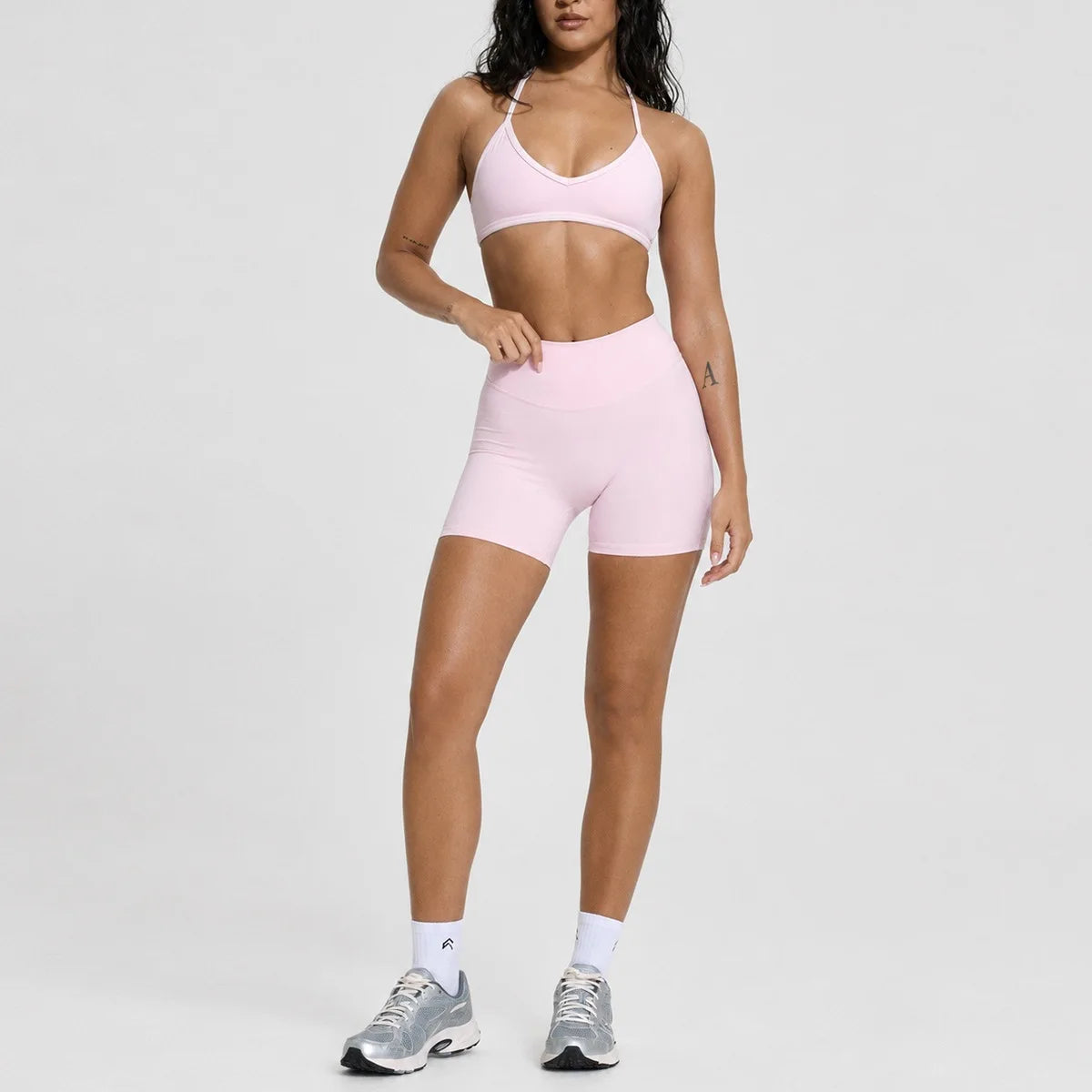 2PCS Women Yoga Set Solid Color Beautiful Back Hanging Neck Bra with Chest Pad Quick-Dry Fitness Running Shorts Yoga Set