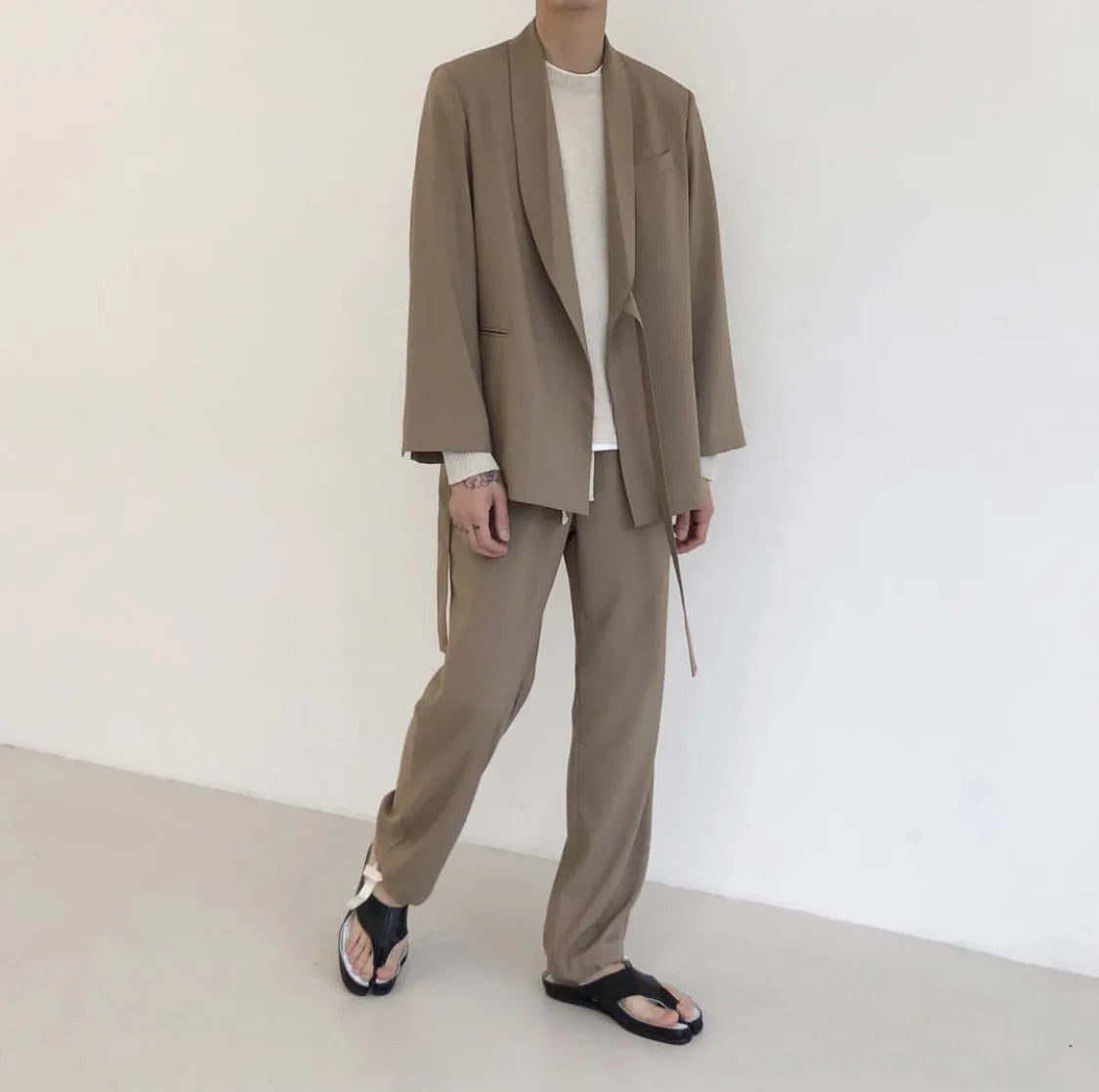 Spring Autumn Men's Loose Half Sleeved Suits Blazer Pants  2 Pieces Solid Clor Fashion Half Waistband Casual Blazer Suit Sets