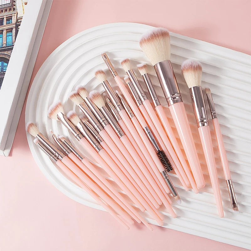 20 Pink Makeup Brushes Set For Blush Foundation Eyeshadow And Concealer Brush Makeup Tools
