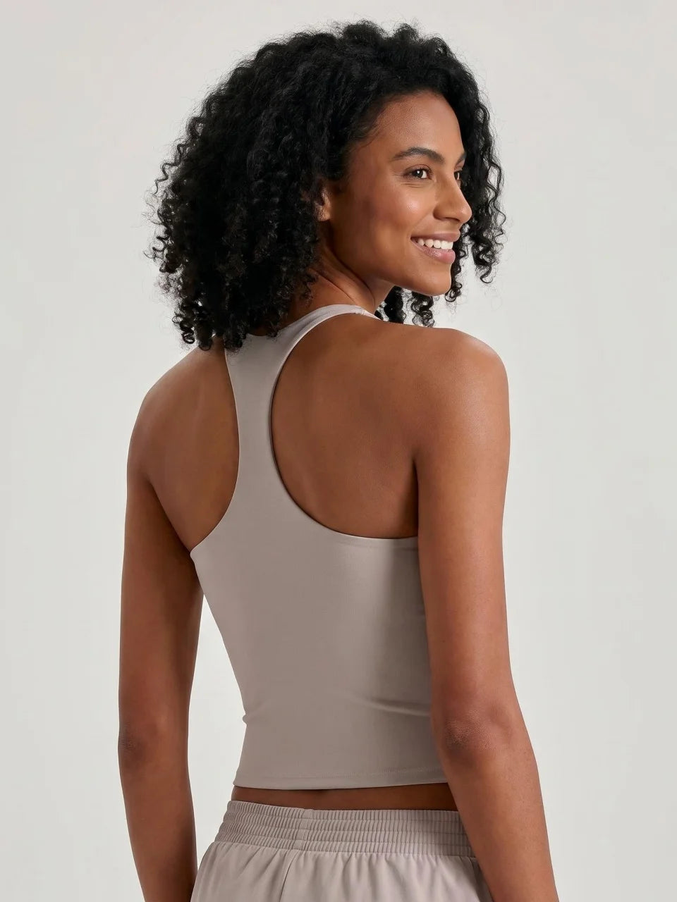 Longline Yoga Tank Top with Built in Bra Women Quick Dry Gym Camisole Workout Shirts Soft Slim Fit Sports Vest Athleisure