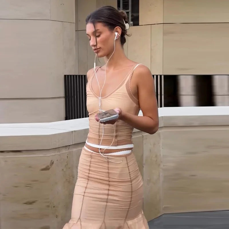Scallop Trim V‑Neck Cropped Camisole Women's Two‑Piece Set Ruched Seam Midi Flared Skirt Contrast Ruffle Hem Skirt 2026 Vacation