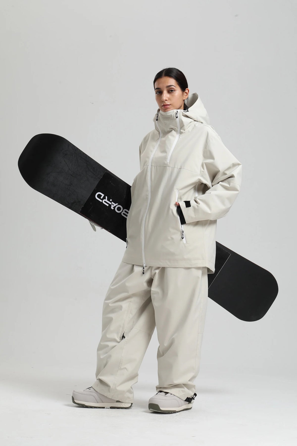 Gsou Snow 2025 Unisex Color-Block Ski Suit Loose Fit Snowboard Waterproof Windproof Breathable Professional Winter Outdoor Wear