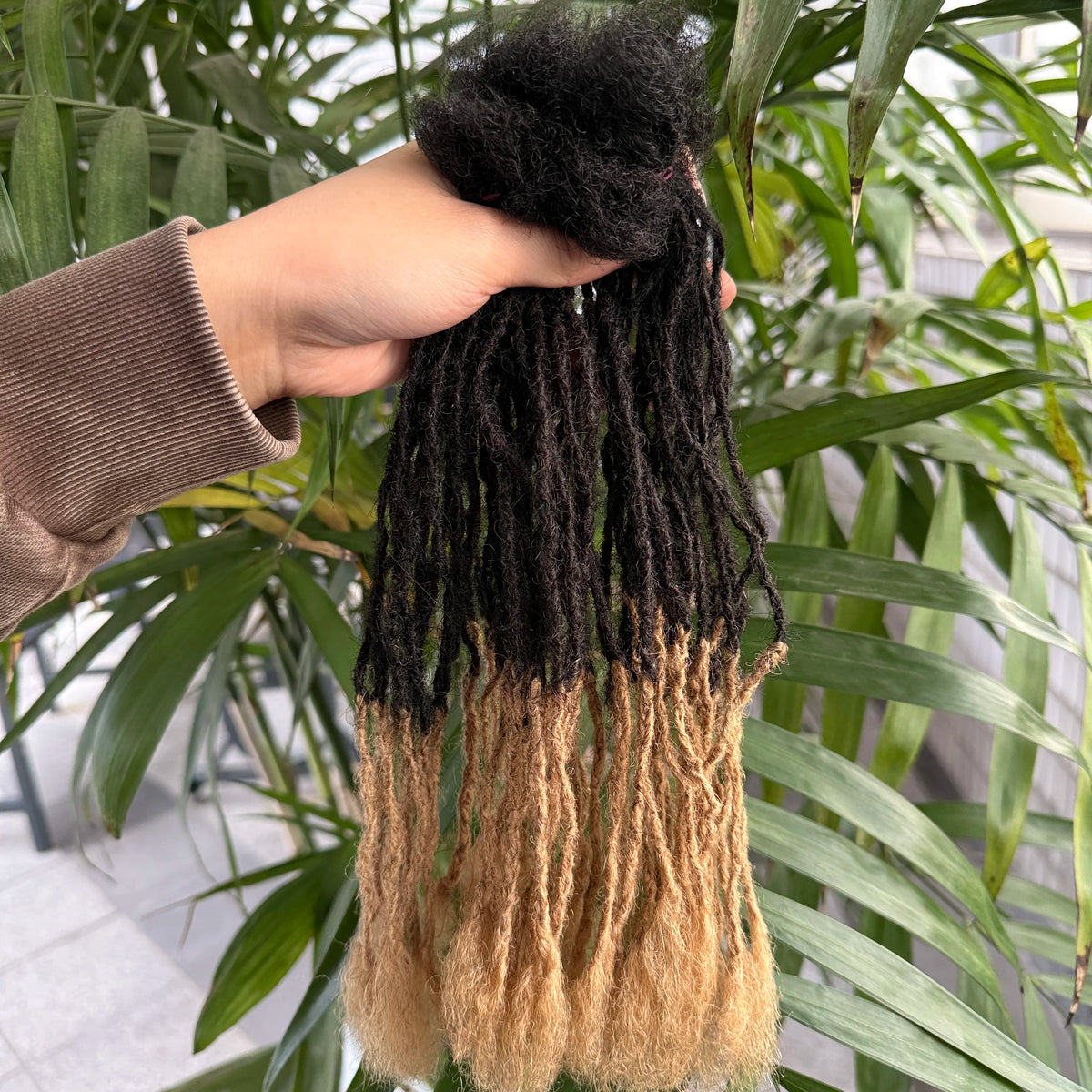 Colored 2mm Handmade Sisterlocs Real Human Hair Permanent Micro Locs Extensions Natural Looking Soft Dreadlock Interlocking