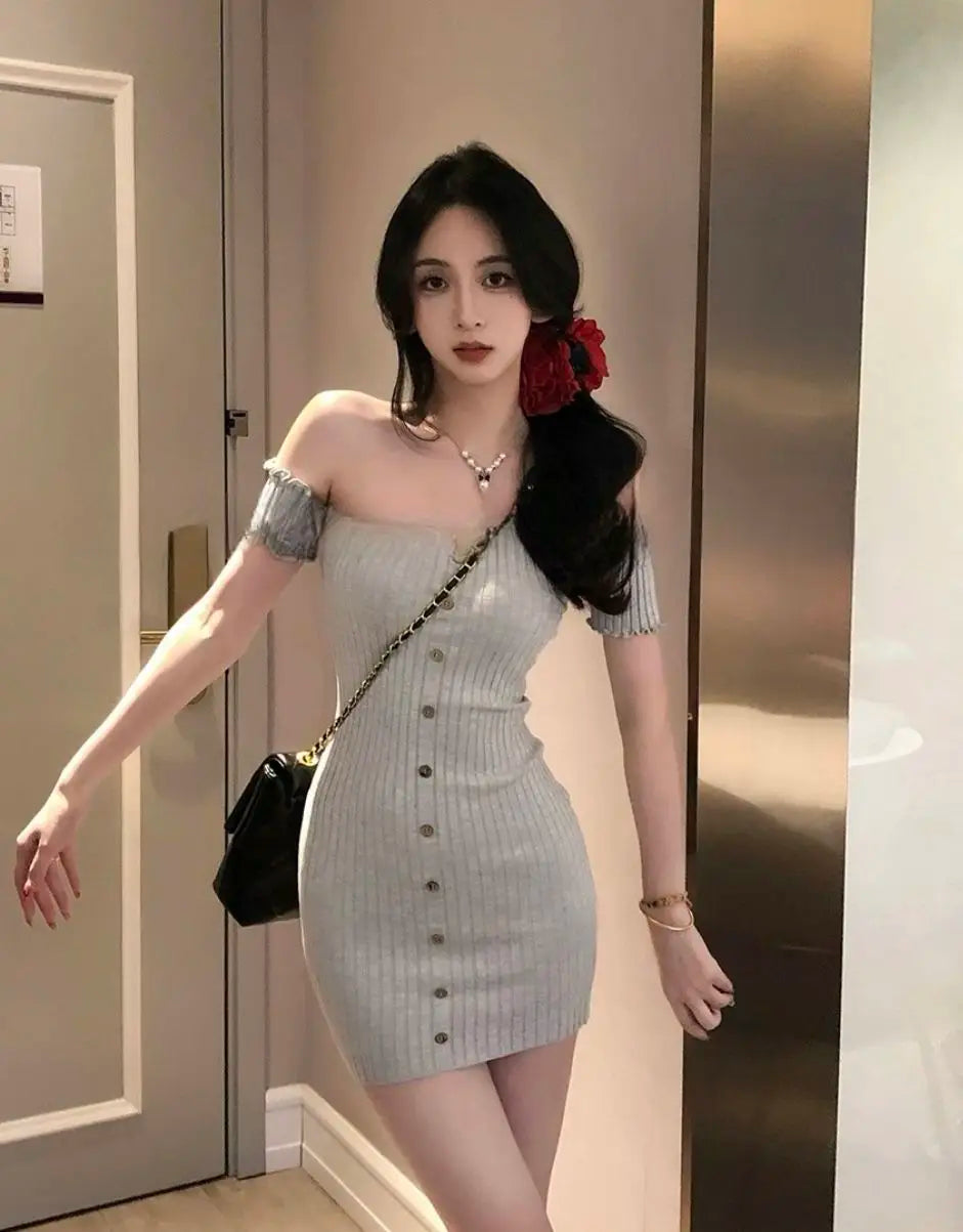 Dress Women's Off-the-shoulder Sexy Form-fitting Pencil Skirt Button-up Slimming Fitted Waist Short Length New Niche Versatile