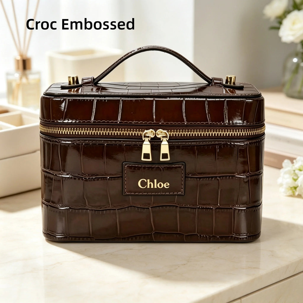 Customized Name PU Leather Cosmetic Bag with Zoned Storage and Large Capacity Travel Toiletry Bag for Autumn Winter New Arrivals
