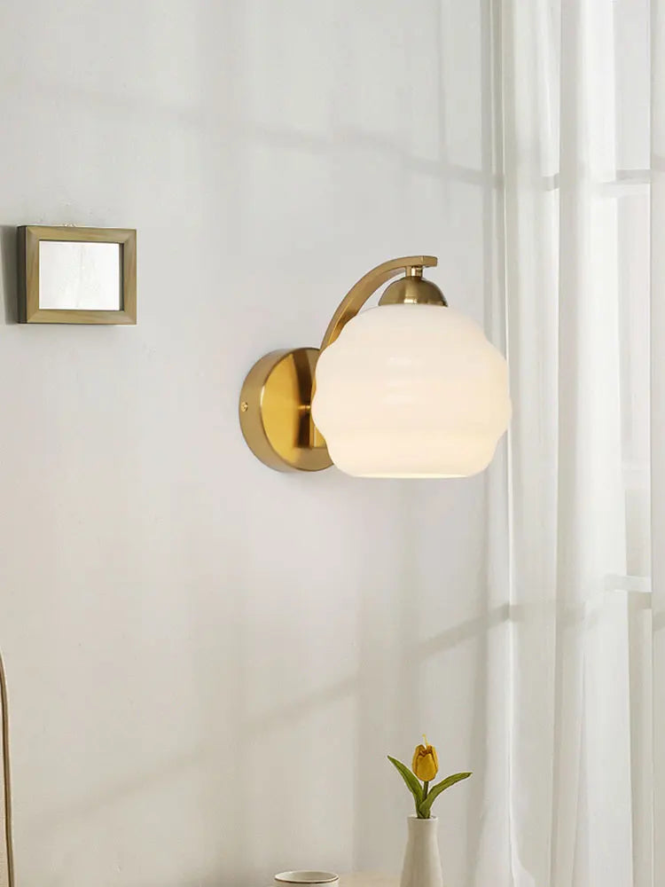 IWHD Milky Glass Ball LED Wall Lamp Sconce Iron Wrount Bedroom Living Room Bathroom Mirror Light Nordic Modern Wandlamp Applique