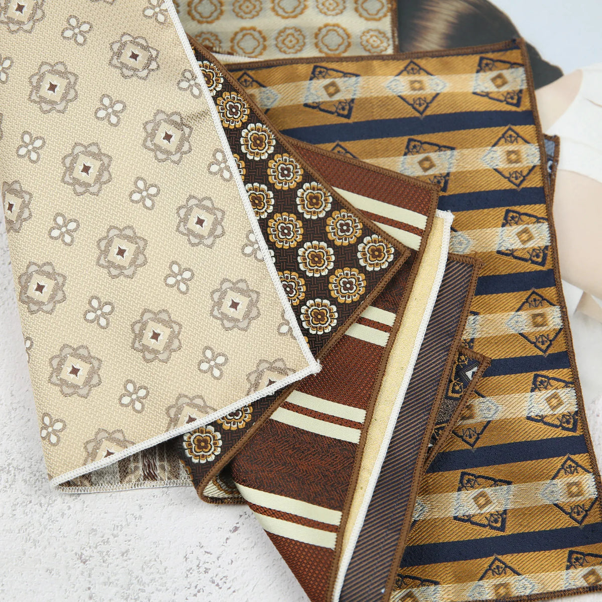 Maillard Men's Suit Pocket Towel Dress Chest Towel Retro Suit Coffee Pattern Small Square Scarf Wedding Fashion 22*22cm