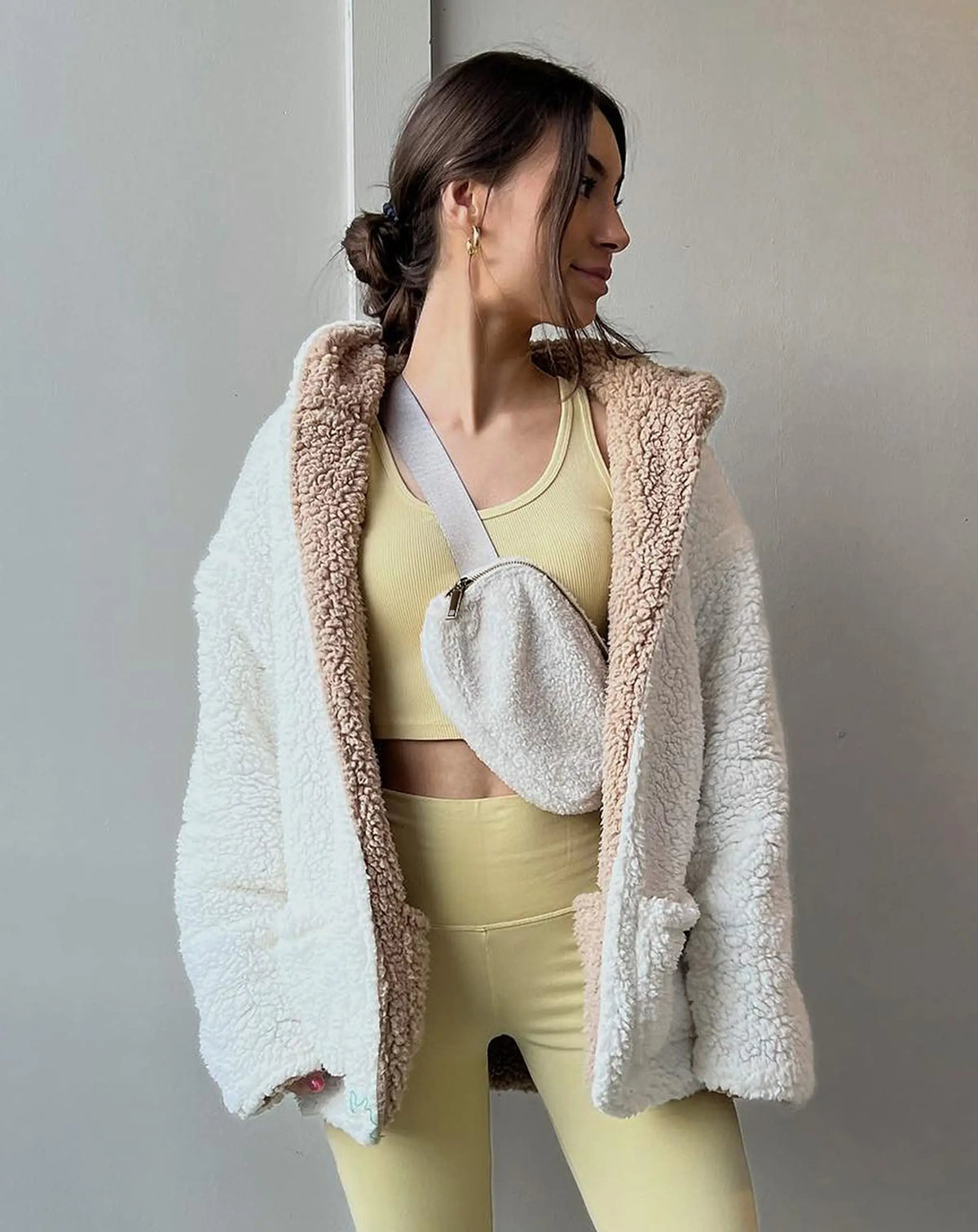 Winter Fleece Belt Bag for Everywhere Women Crossbody Bag White Fanny Pack Bag Small Waist Bag with Adjustable Strap (Ivory)