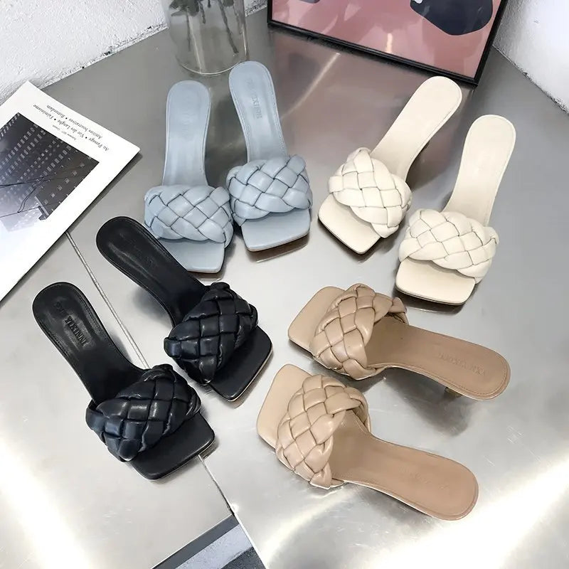 New Women's Summer High-quality Woven Open-toe Flat Casual Slippers Fashionable Stiletto Sandals Womens Outdoor Beach Flip-flops