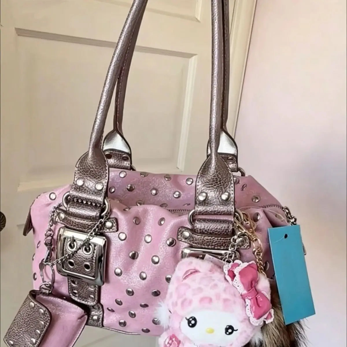 Korean Hot Girl Studded Y2K Tote Bag Women Polka Dot Leather Large Capacity Underarm Bag Ladies Retro Harajuku Handbag Chic 2026