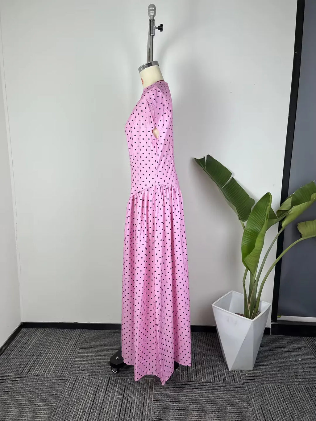 Elegant Pure Color Backless Slimming Dress Summer 2026 New Arrival Women's Fashion High Waist Floor Length No Sleeve