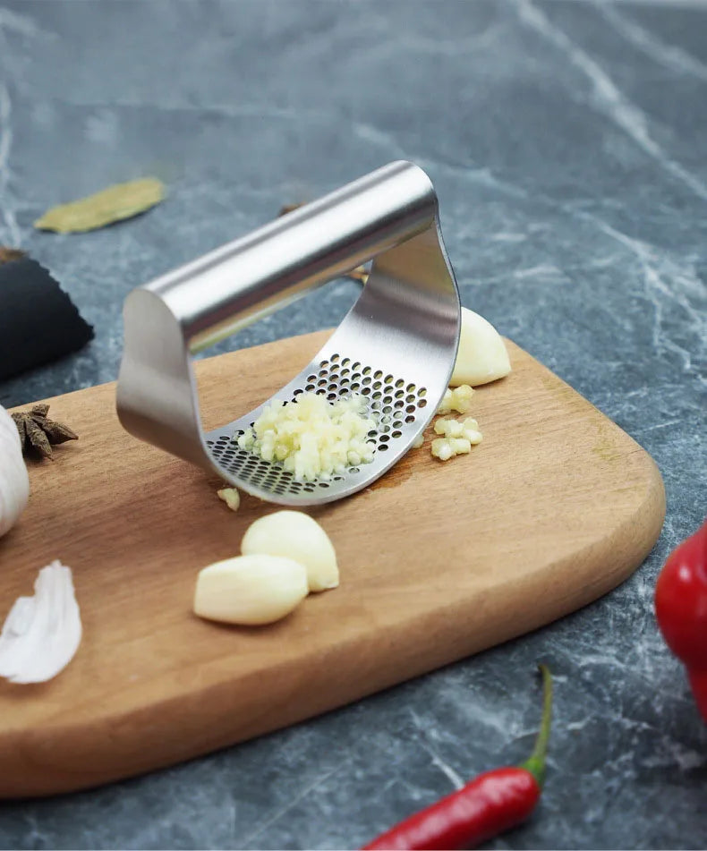 Upgraded Stainless Steel Garlic Press Squeezer Manual Garlic Ginger Rocker Crusher Garlic Cutting Mince Tools Kitchen Gadgets