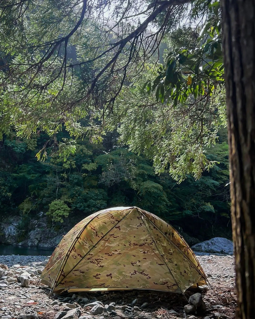 Outdoor Single Camping Tent Ultra light Hiking Tent, Double-layer Marching Camouflage Rainproof Tent trekking Shelter Tent