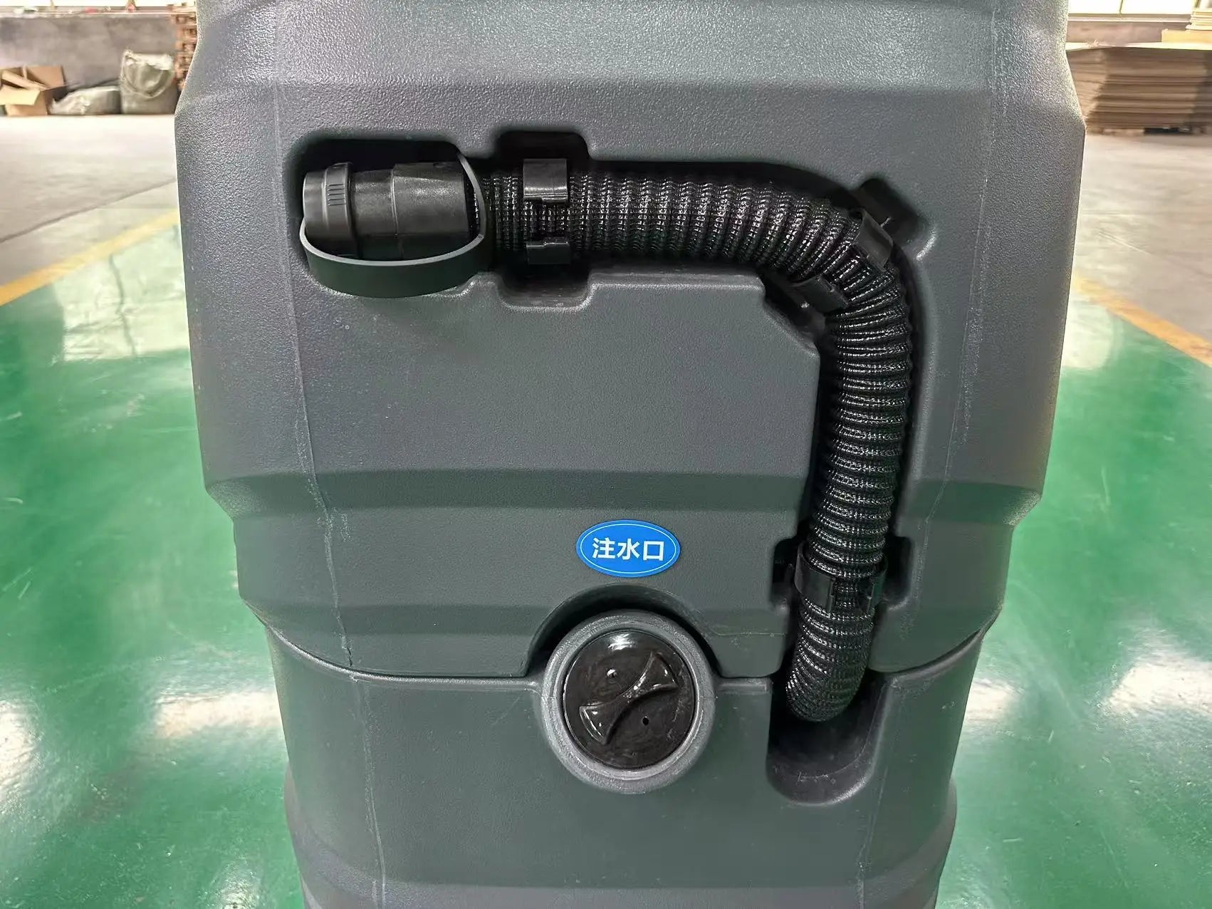 New High-voltage Electric Riding Self-Propelled Factory Floor Cleaner, 24V100AH 100L Tank, Professional Cleaning,