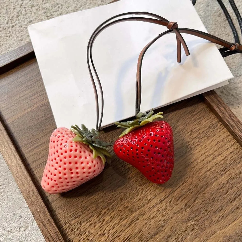 Funny Waterproof Strawberry Key Ring Elegant Alloy Versatile Bag Charm Handmade Vivid Red Resin Fruit Pendant Girls