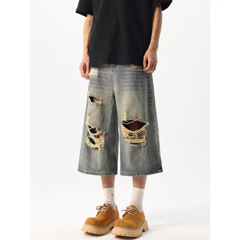 Men's Distressed Loose Fit Straight Leg Denim Capri Pants Casual Summer Jeans Ripped Details Trendy Casual Wear
