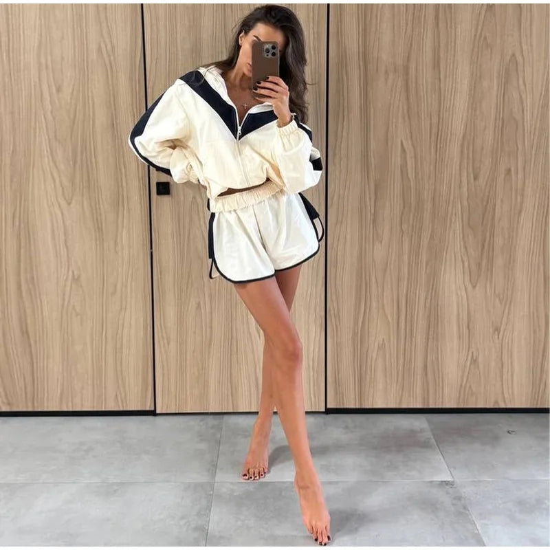 Fashion Contrast 2 Piece Short Set Women's Stand Collar Zip Lightweight Jacket Loose Mini Shorts 2026 New Lady Casual Outfit