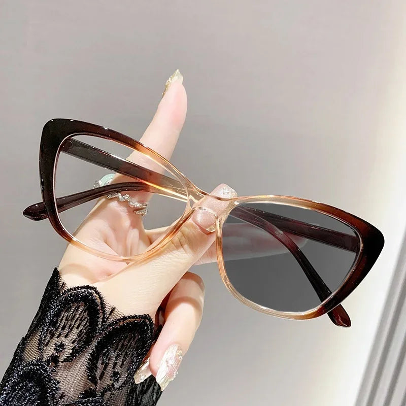 New Trendy Photochromic Glasses Men Women Fashionable Cat Eye Myopia Glasses Vintage Retro Minus Diopter Eyewear 0-1.0-4.0