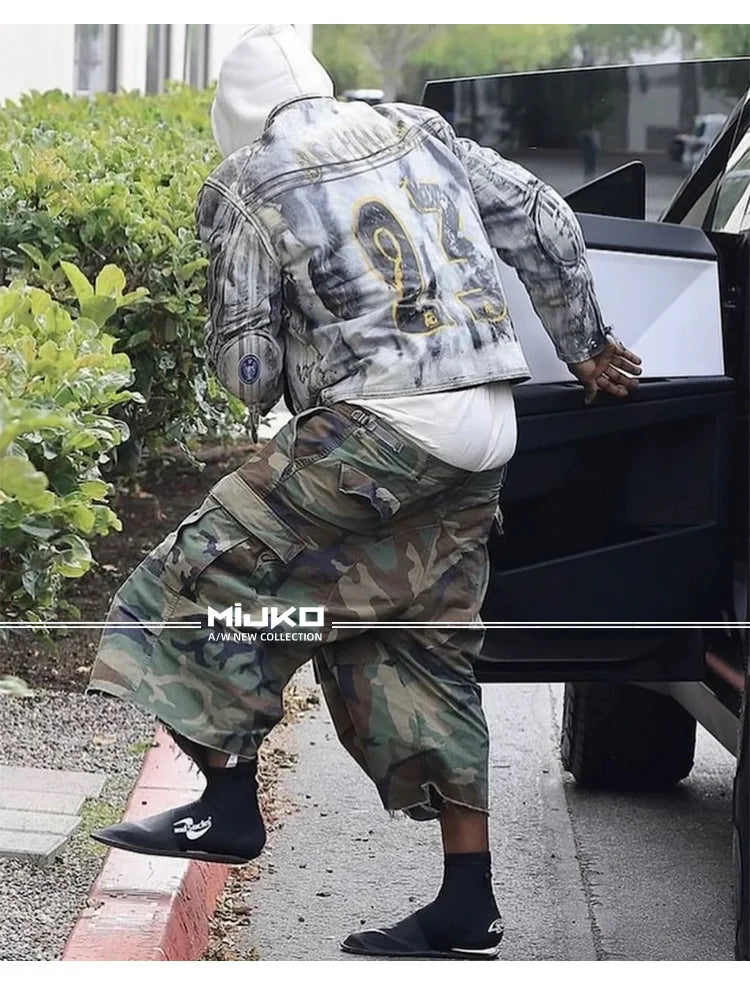 MIJKO Camouflage Work Short Pants Playful Youth Style Casual Loose Fit Cargo Shorts for Active Wear 8486