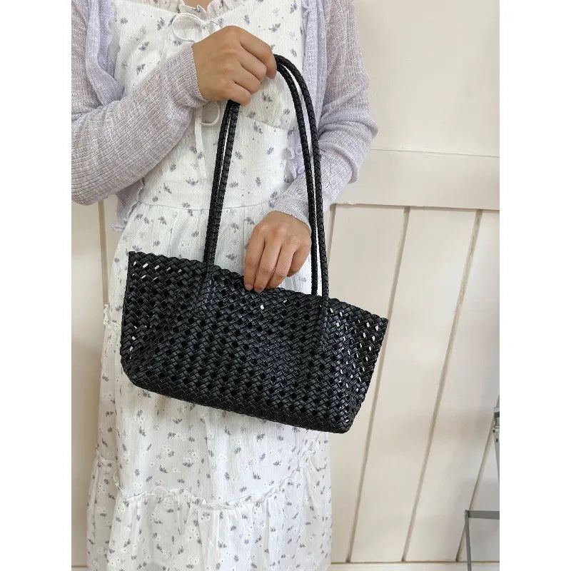 2026 New Fashion Hollow Out Woven Tote Bag for Women Large Capacity Commute Single Shoulder Handbag for Summer