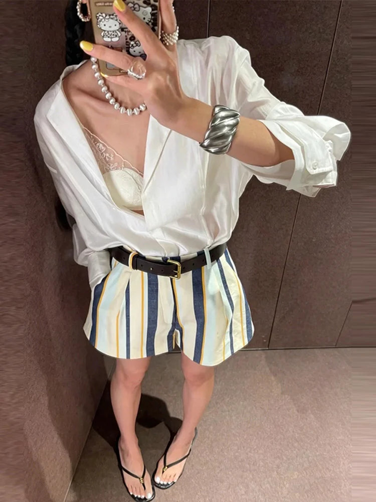 Chic Striped Women's Shorts Loose Mid-Waist Button Pocket Lady Short Pants 2026 Summer Autumn Fashion Female Street Bottoms