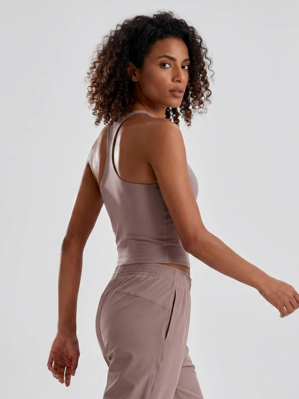 Longline Yoga Tank Top with Built in Bra Women Quick Dry Gym Camisole Workout Shirts Soft Slim Fit Sports Vest Athleisure