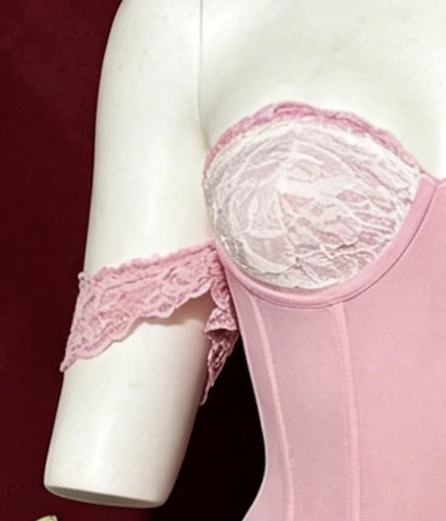 Fragments.SPECIAL LINK:THE MASCOT'SLITTLE GIFT.】 Coquette Pink Lace Bustier Mini Dress with Lace Trim Detail