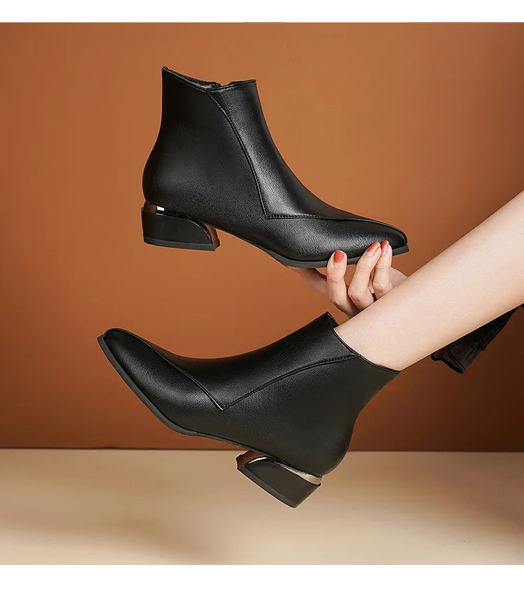 Autumn and Winter 2024 Women Boots British Style Fashion Boots for Women New Thick Heeled Oversized Fashion Short Boots